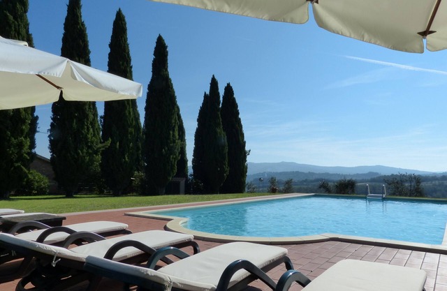 Podere Tresa farmhouse Umbria-Tuscany border for families and friends- Private pool
