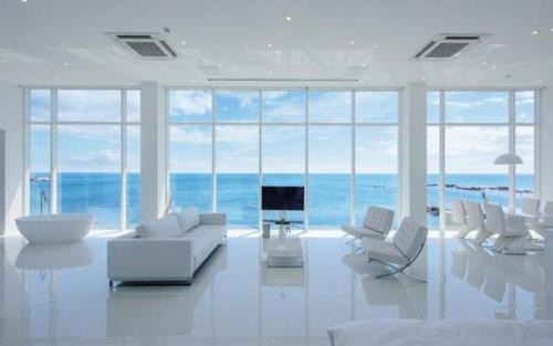 Pohang Escape Ocean View Pool Villa