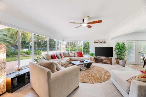 Pompano Beach Hideaway with Fenced Yard & BBQ