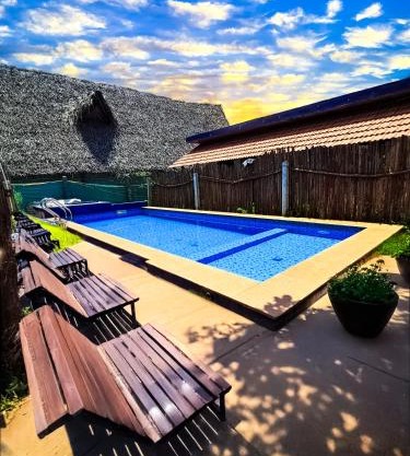 Pondy Jungle Resort with Swimming pool