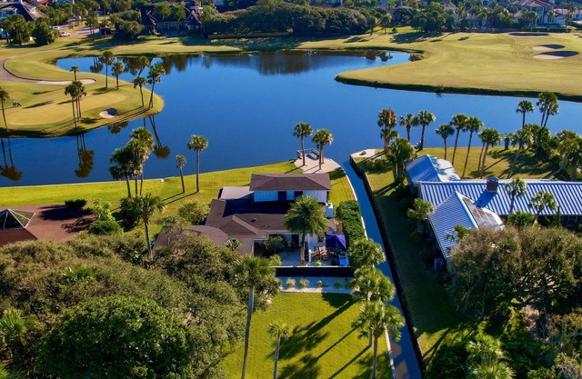 Ponte Vedra Bch: Luxurious Home, 5-min. to the beach close to TPC, & Mayo Clinic