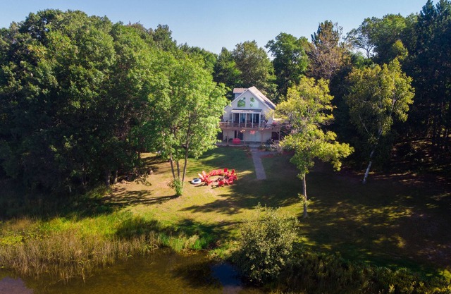 Pontoon Included!! Gorgeous 4-Season Chalet-style Lake Home, Spooner, WI