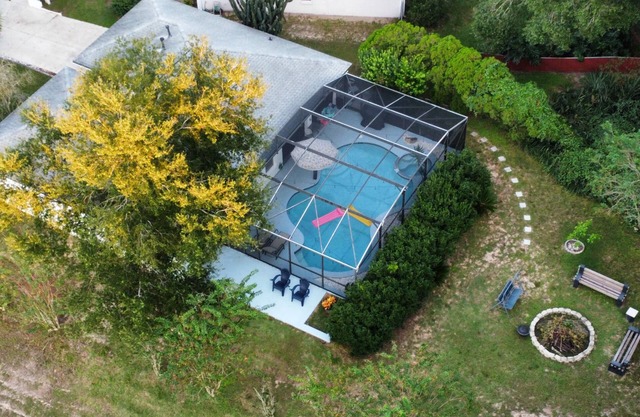 Pool + Heated spa Family friendly King suite Oasis