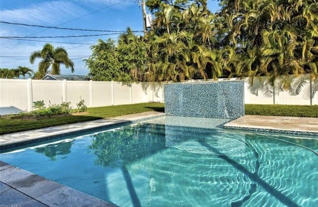 POOL HOME, , NEAR THE BEACH, PET FRIENDLY