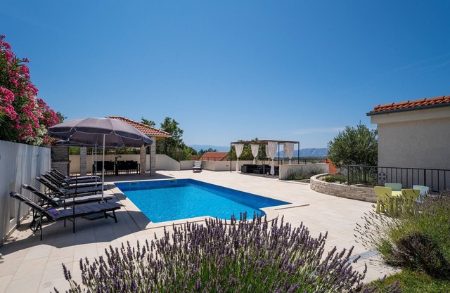 Pool House Edita, Bribir, Croatia