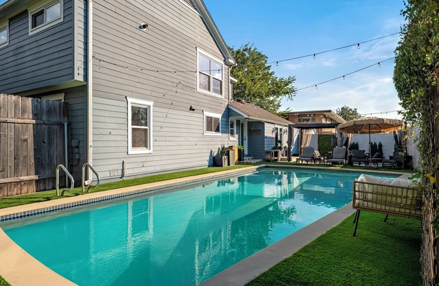 Poolside Funhouse - Arcade, Billiard, Poker & More