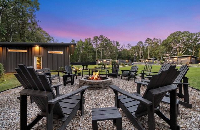 Poolside Paradise for Grown-Ups – Hot Tub, Fire Pit, and Chill Vibes- Home 3