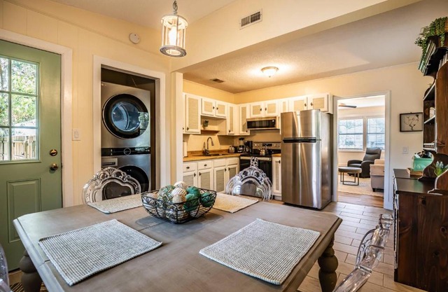 Port Royal 1721 Battery Park Drive