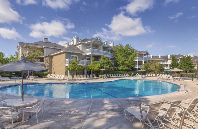 Postcard-perfect setting!