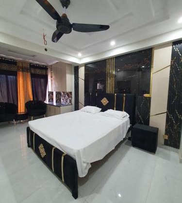 Pova Hotel Suits and Apartments