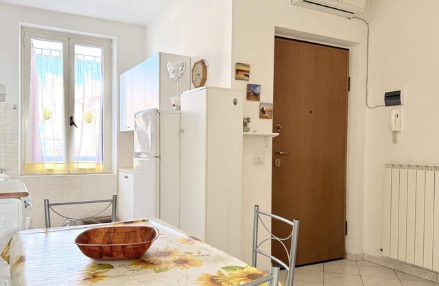 PP04 - Porto Potenza, cozy two-room apartment close to the sea