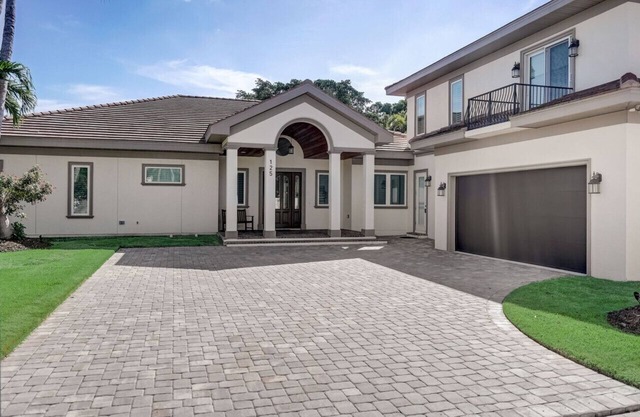 Precise Realty presents St. Armands Luxe Retreat