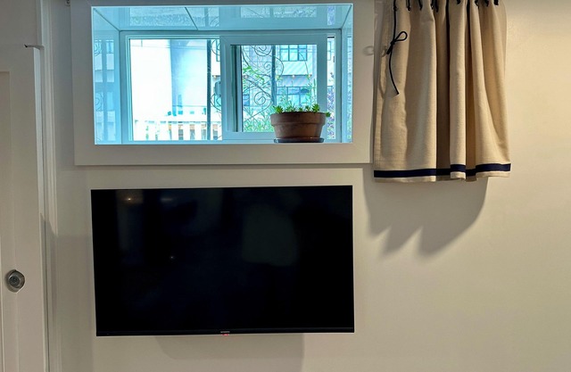 Premier Host WADE INN PENTICTON Handy to KVR Beaches Wineries Breweries & Cider