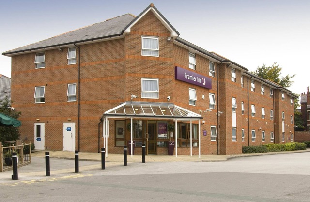 Premier Inn Leeds East