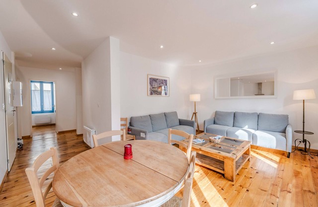 Premium 3-Star Apartment in Ax-les-Thermes - Ski, Thermal Baths, and Nature Nearby