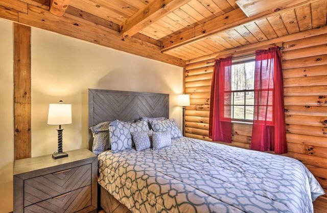 Premium Cabin and Suite Autumn Midweek - 35% OFF Promo!