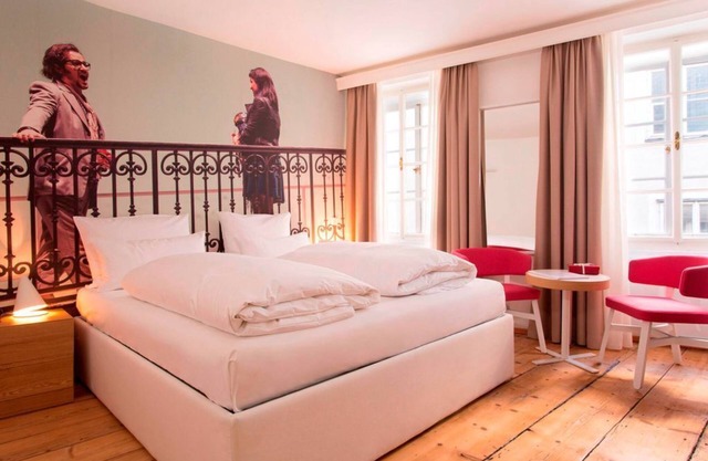 Premium Double Room Single Use - Small Luxury Hotel Goldgasse