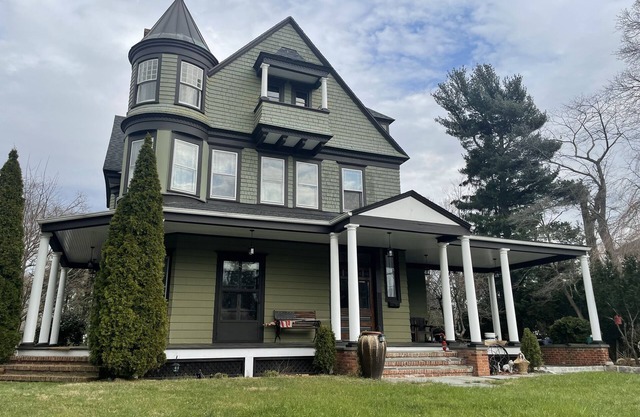 Presidential Victorian Mansion