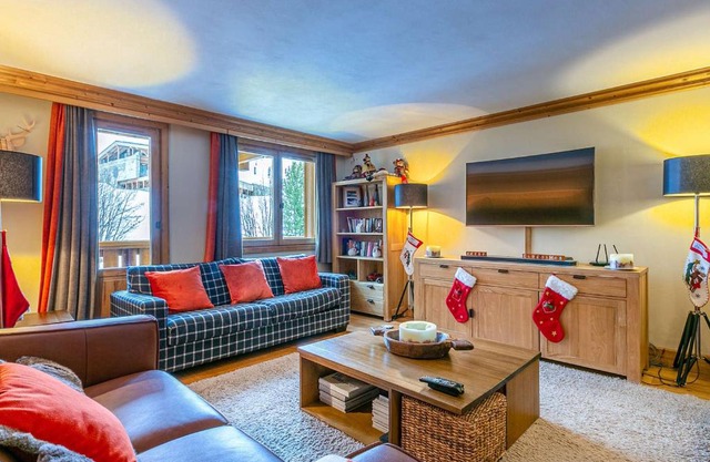 Prestigieux appartement de 140m² aux pieds des pistes, proche village enfants, Val-d'Isère - FR-1-694-114