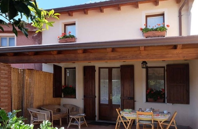 PRETTY INDEPENDENT TOWNHOUSE IN TEULADA