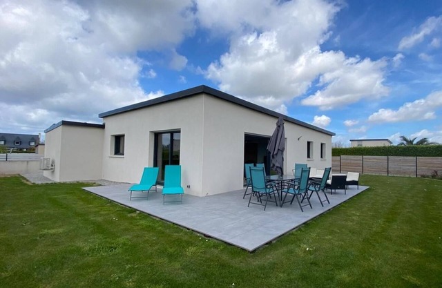 Pretty new house between sea and countryside in a quiet cul-de-sac location