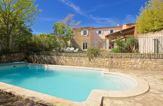 Pretty village house for 8 persons and pool secured with fence