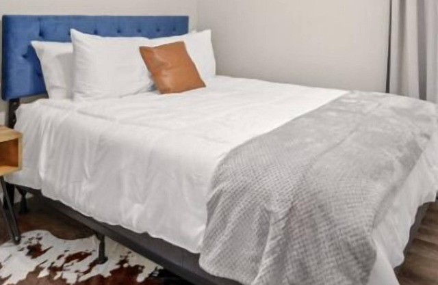 Price Drop![20% OFF] Cozy 3BR & 2BTH Apt-14A