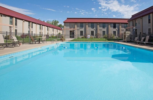 Prime Downtown Location! 4 Great Units, Walk to Buffalo Bill Center of the West!