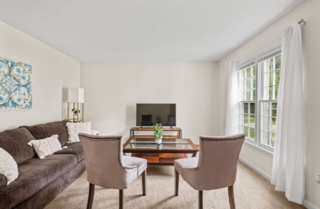 * Prime Location: 2-BR Oasis with Washer & Dryer *