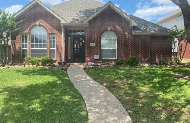 Prime Location in West Plano – Peaceful & Private