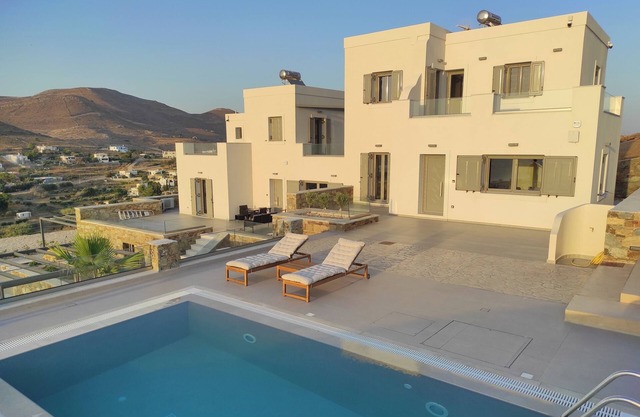 Prime Views A - Peacefull Villa with Private Pool, premium Sea view and Sunsets.