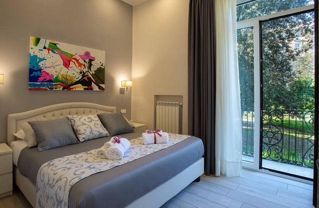 PRINCE HOME Royal Gardens B&B