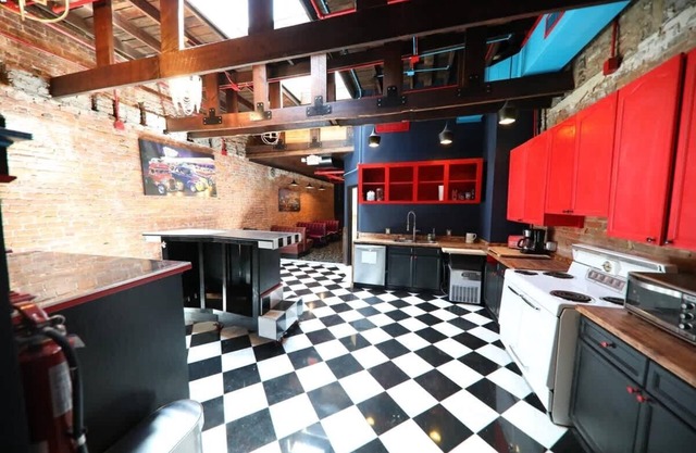 Printers Alley Downtown Mansion