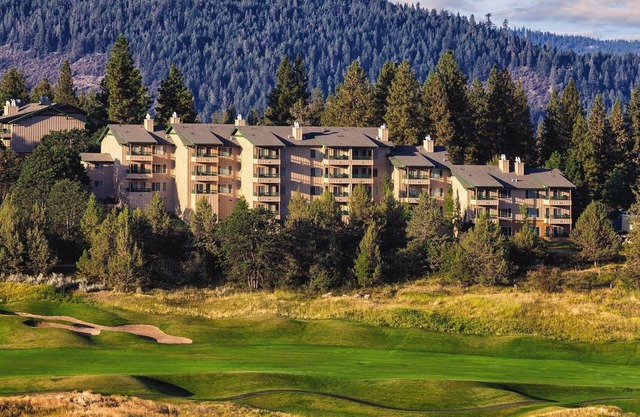 Pristine beauty and a multiplicity of outdoor activities!