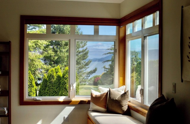 Pristine, Lovely Samish Island Garden Home for Fall & Holiday Festivities