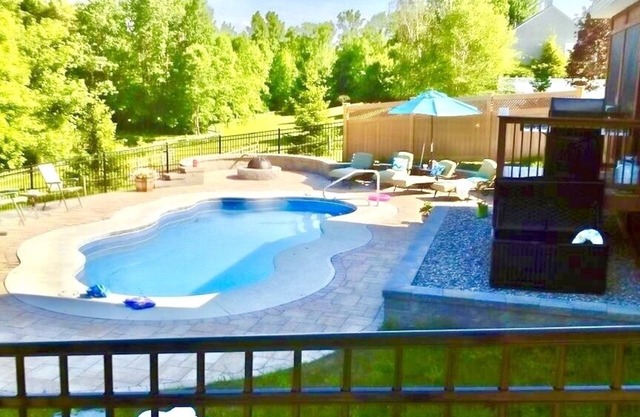 Privacy and greenery less than 3 miles from Saratoga Race Track and SPAC!