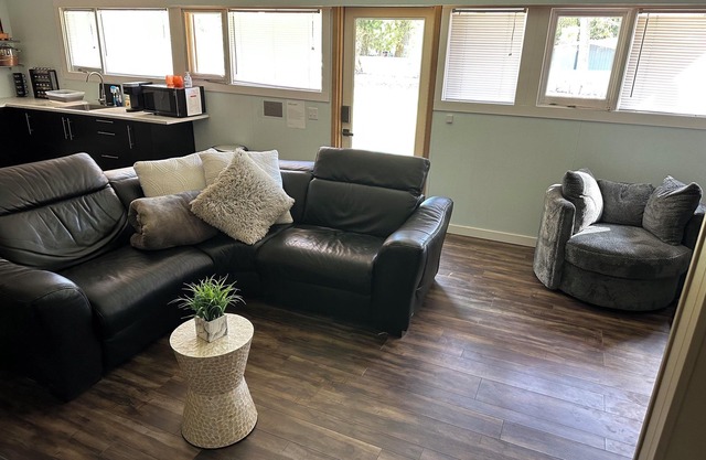 Private 1 bed suite with hot tub and parking