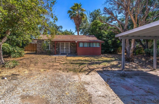 Private 2 Bed Home - Quiet w/ Mt. View