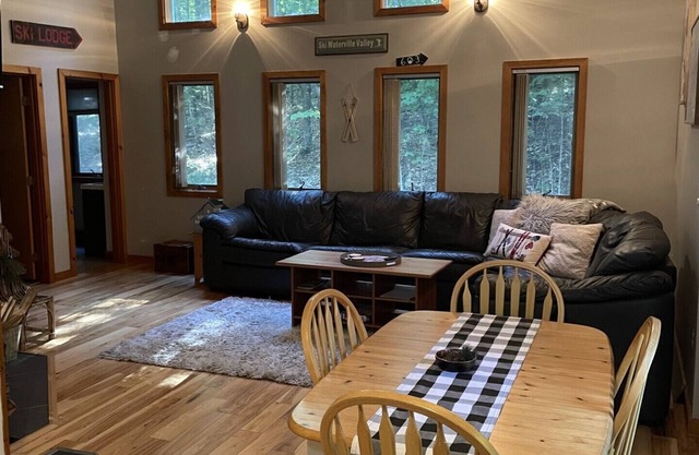 Private, 4- Season Waterville Estates Getaway