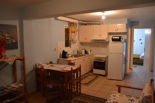 Private Αpartment Agiou Athanasiou Street F