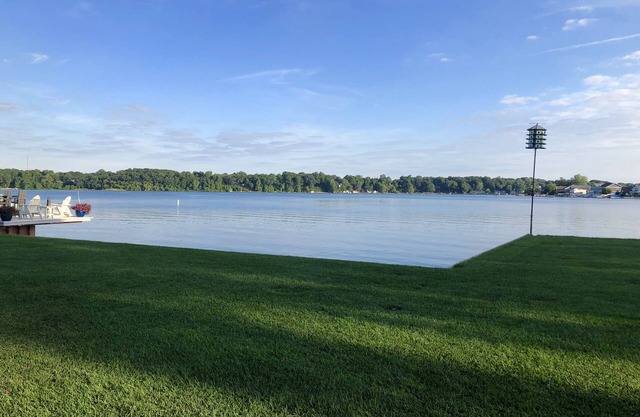 Private Beach, Lakefront, Spacious yard, Dock. Make memories at the lake!