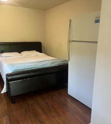 Private bedroom close UVIC