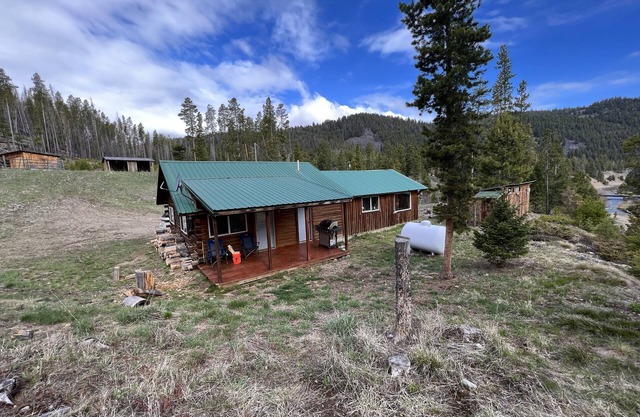 Private cabin bordering national forest