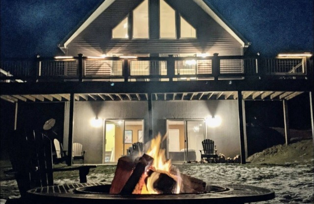 Private Ellicottville Lodge - w/ Large Hot Tub & Infrared Sauna