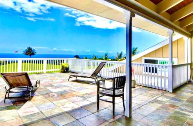 Private Estate with Waterfalls, Sauna, Ice bath, Jacuzzi, 24 acres of rainforest