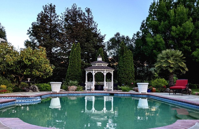 Private guest suite with pool and stunning views