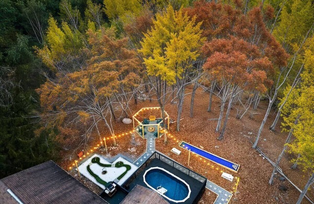 Private Heated Pool, Hot Tub, Mini Golf, Fire Pit!