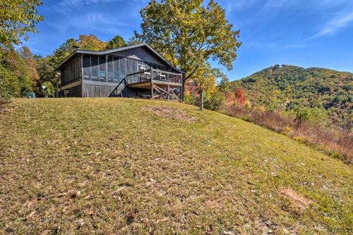 Private Hilltop Sanctuary with Panoramic Views!