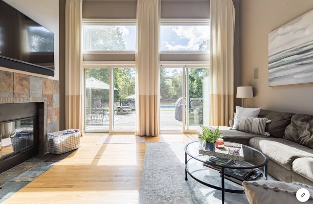 Private Home minutes from Hamptons and North Fork