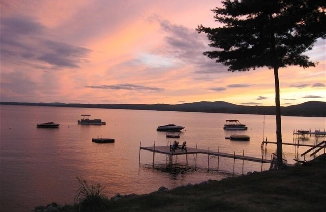 Private Home on Thompson Point Sebago Lake with Private Beach